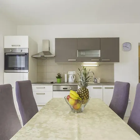 Awesome In With House Sea View Apartment