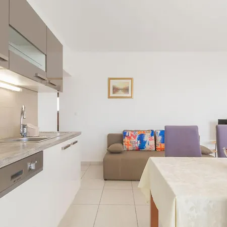 Awesome In With House Sea View Novi Vinodolski