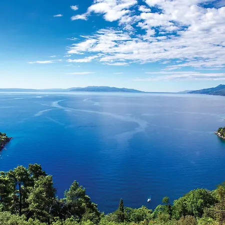Διαμέρισμα Awesome In With House Sea View *